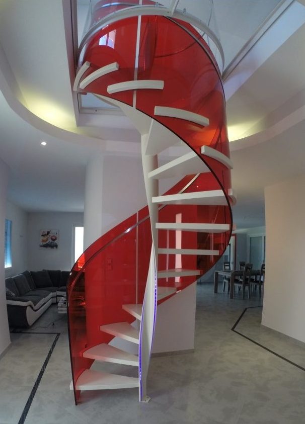 Fabrication d'escaliers sur-mesure en France - Rivience